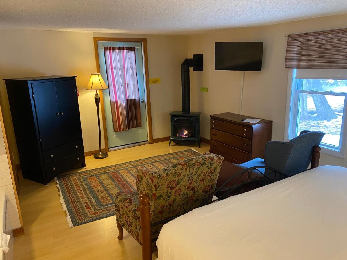Bromley View Inn Bondville Eksteriør bilde