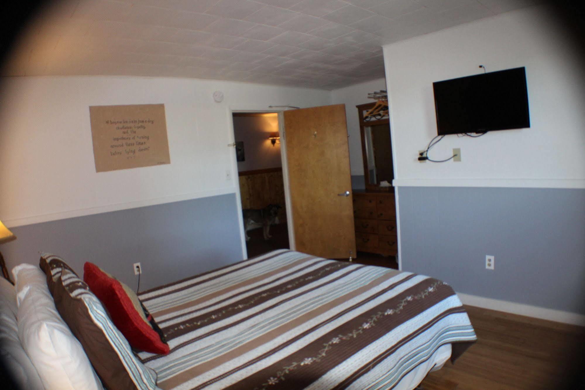Bromley View Inn Bondville Eksteriør bilde